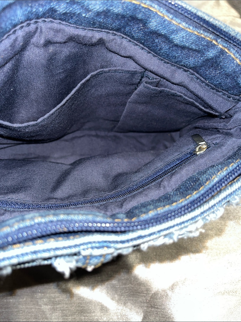 🚨Denim Rhinestone Purse🚨 - Picture 9 of 12